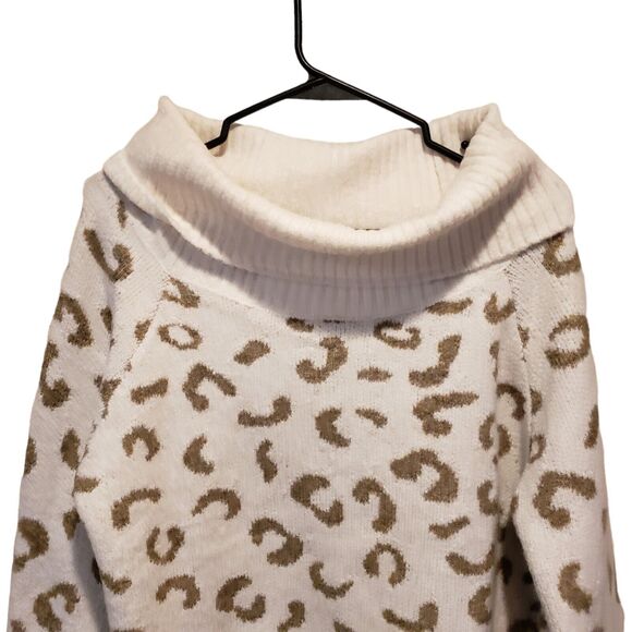NYDJ  Chunky Cow Neck Cream Chetah Size Small Oversized Cozy Cotton Blend - Picture 6 of 8